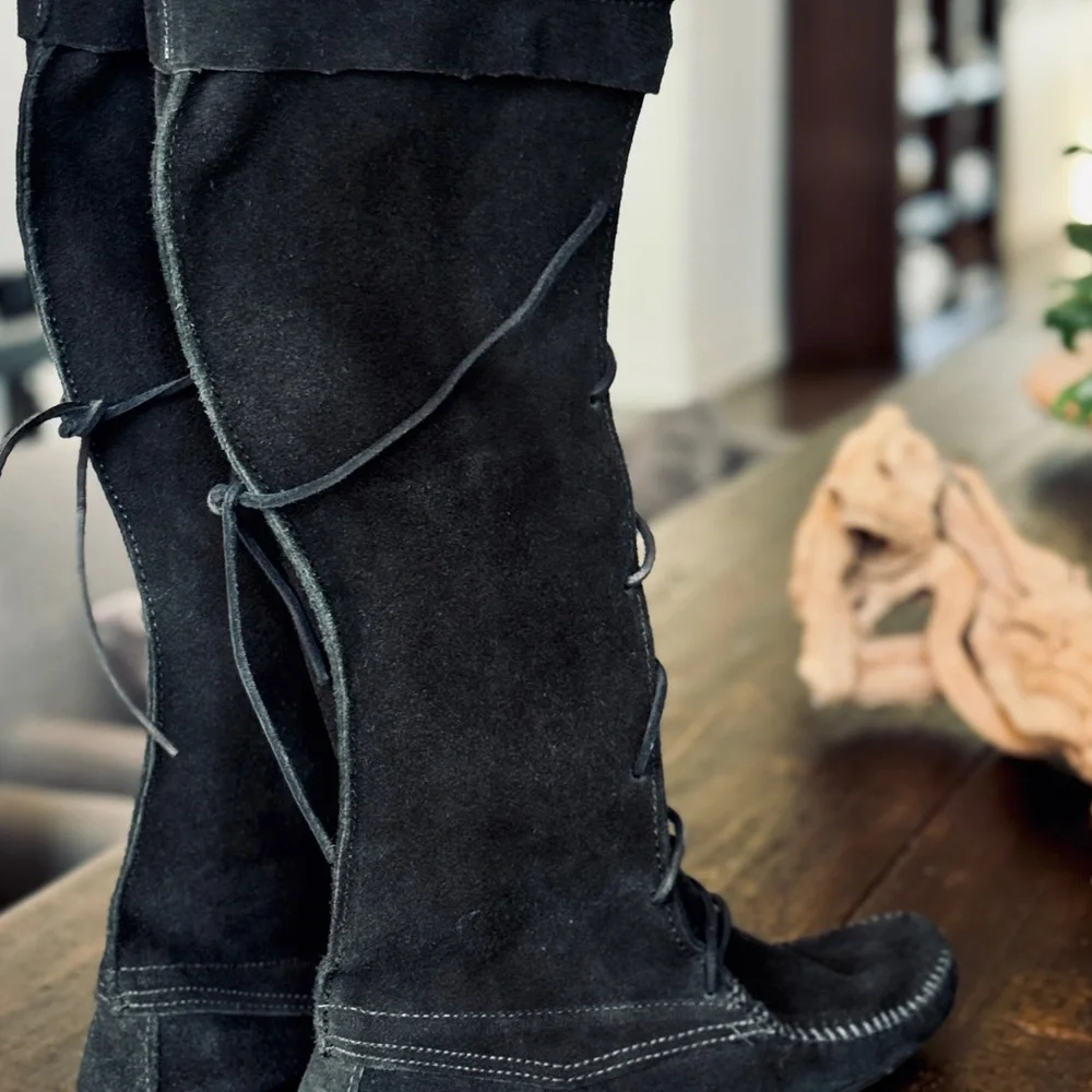 Minnetonka Black Lace-Up Women's Boots - Picture 2 of 5